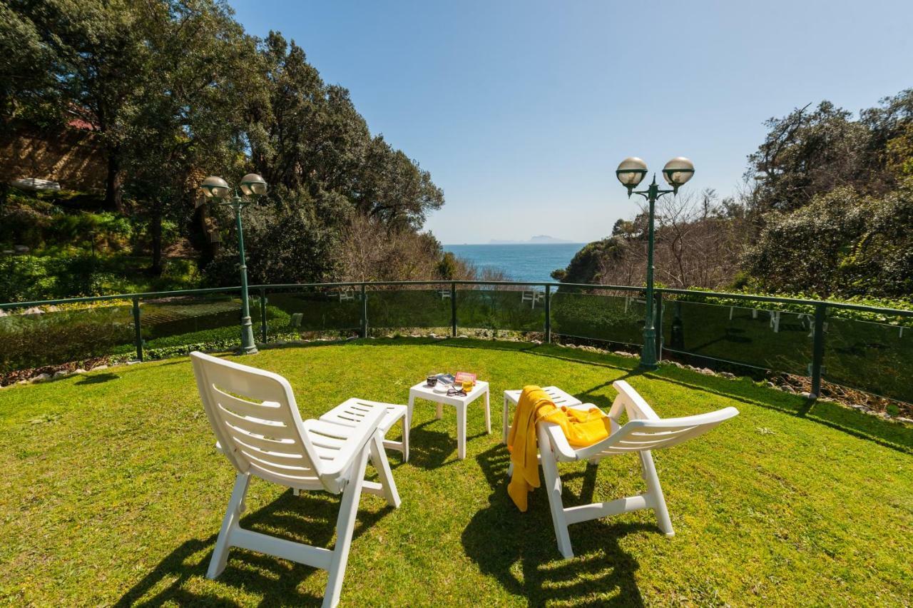 Appartamento Holiday Family - Big On The Swimming Pool In Front Of Capri